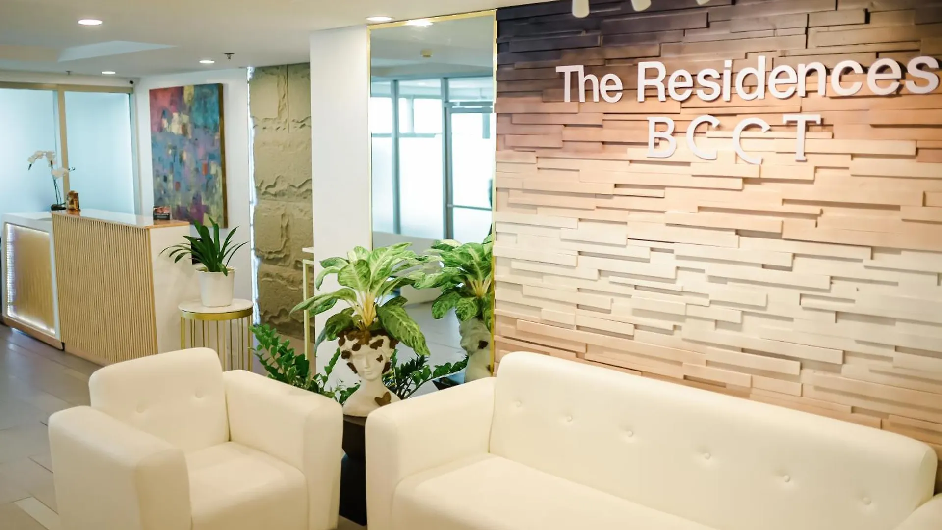 Aparthotel Le Martell 1Br Bgc Condo Unit - Infinity Pool & Gym Access With 360 City View Taguig