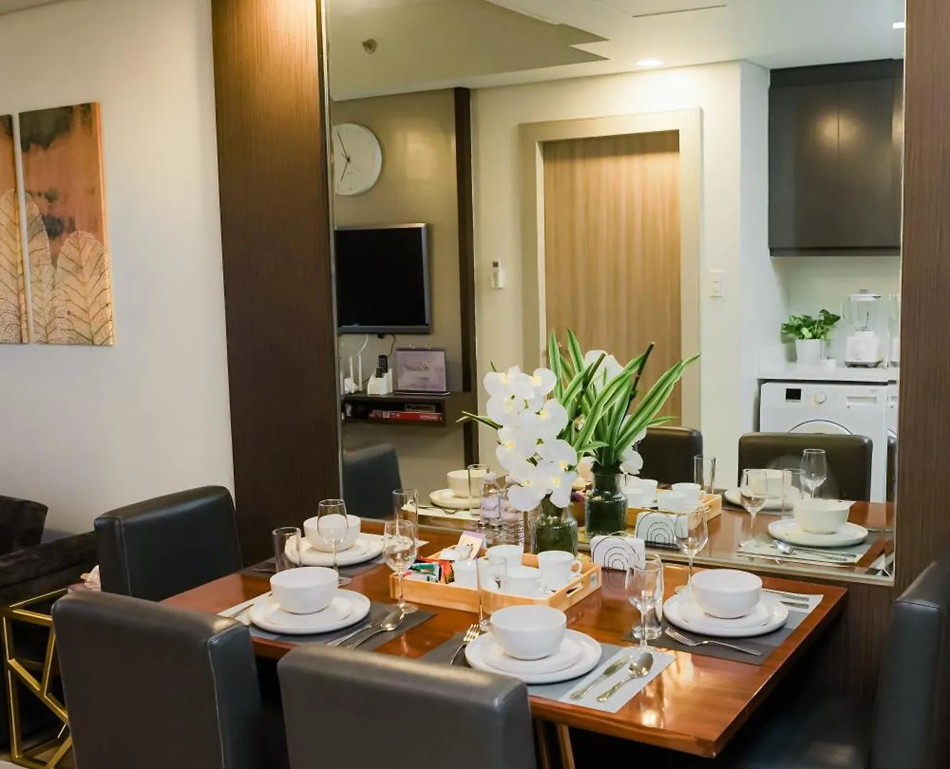 Le Martell 1Br Bgc Condo Unit - Infinity Pool & Gym Access With 360 City View Taguig Aparthotel