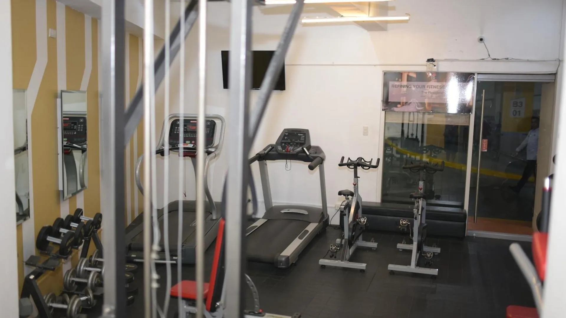 Le Martell 1Br Bgc Condo Unit - Infinity Pool & Gym Access With 360 City View Taguig Philippines