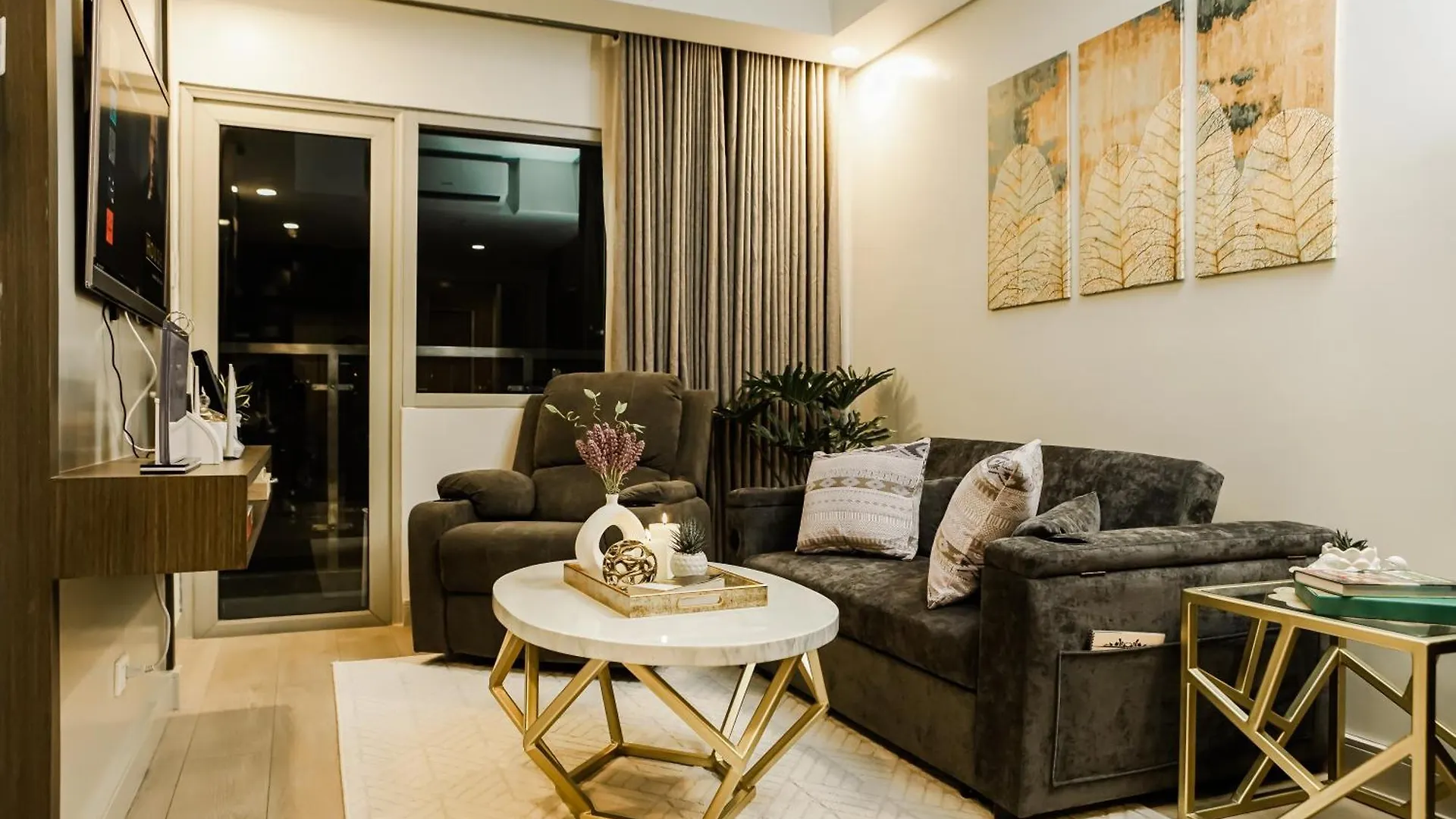 Le Martell 1Br Bgc Condo Unit - Infinity Pool & Gym Access With 360 City View Taguig Aparthotel