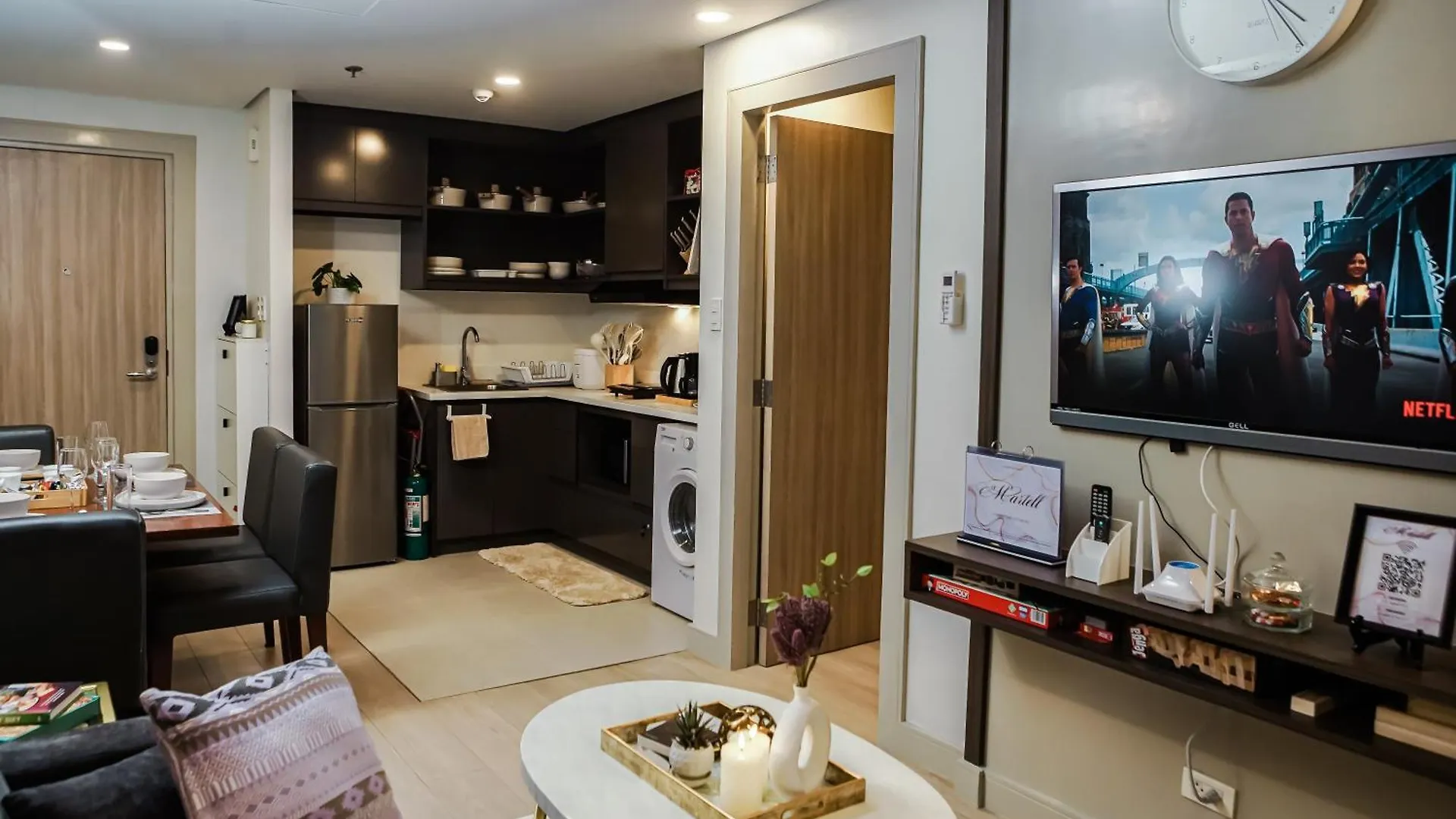 Aparthotel Le Martell 1Br Bgc Condo Unit - Infinity Pool & Gym Access With 360 City View Taguig