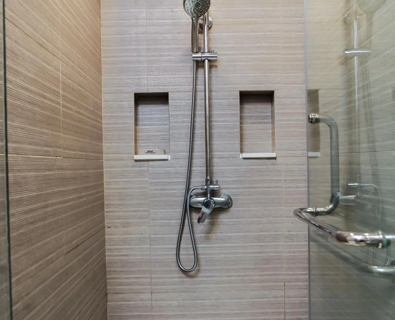 Aparthotel Le Martell 1Br Bgc Condo Unit - Infinity Pool & Gym Access With 360 City View Taguig Philippines