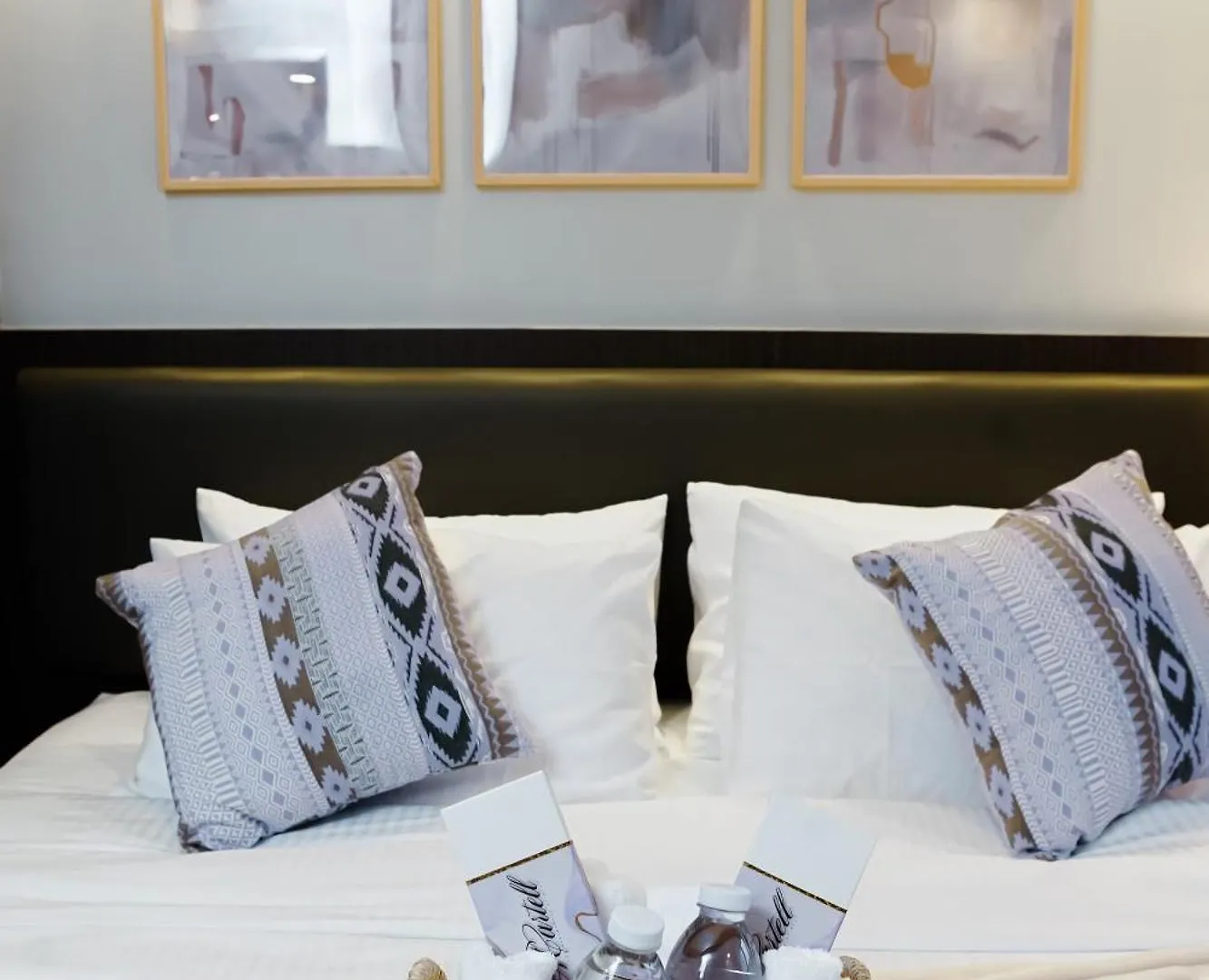 Le Martell 1Br Bgc Condo Unit - Infinity Pool & Gym Access With 360 City View Taguig