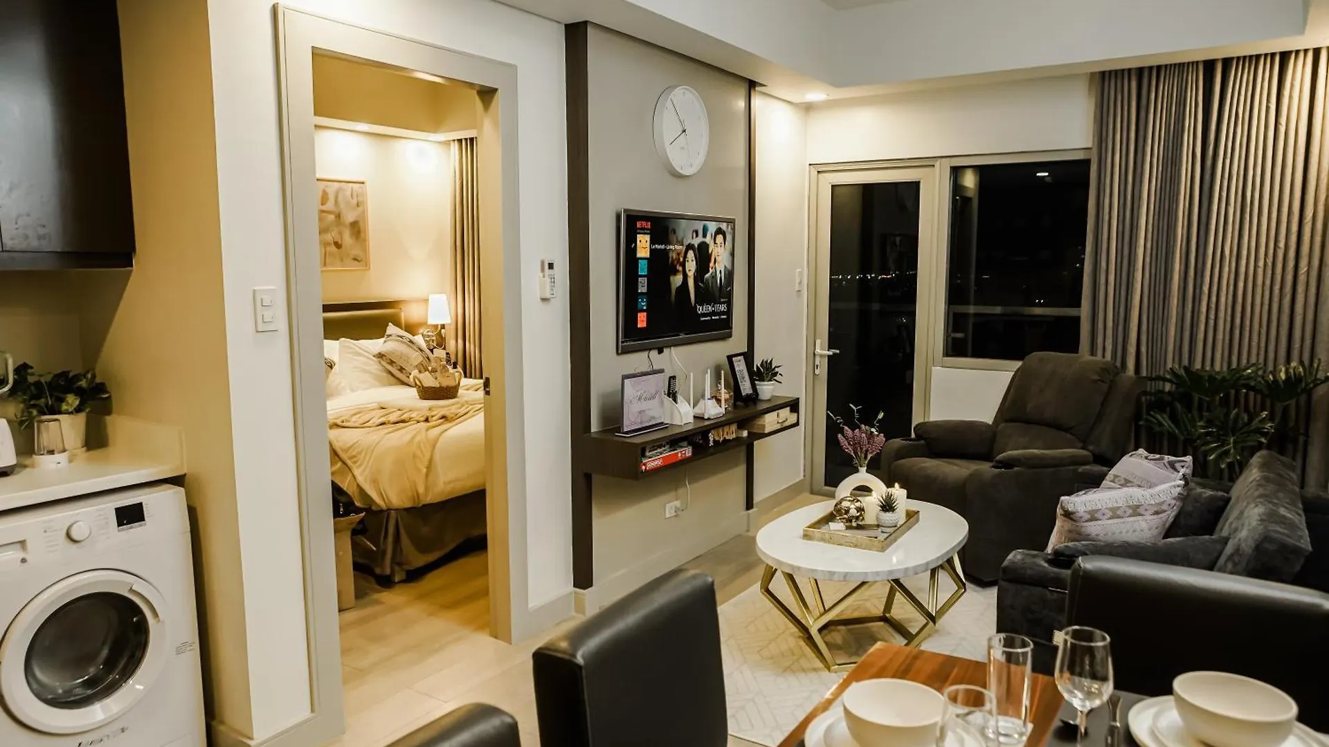 Le Martell 1Br Bgc Condo Unit - Infinity Pool & Gym Access With 360 City View Taguig